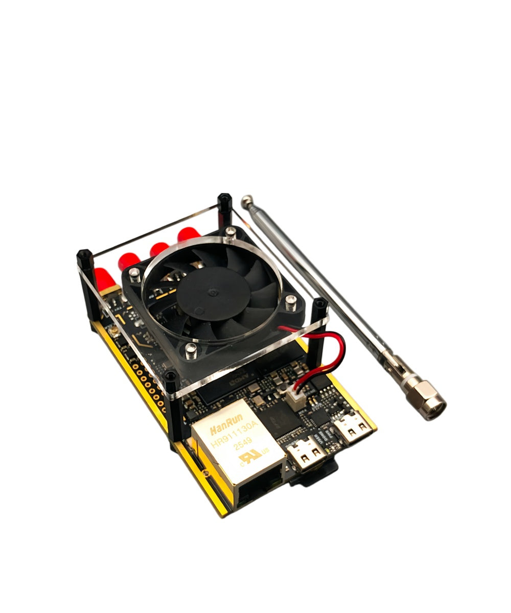 YX-OS09 Pluto SDR 7020-AD936X with Power Amplifier TX Front End for Wideband SDR Signal Transmission Development